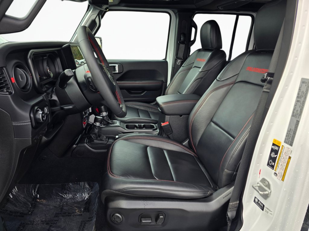Used 2024 Jeep Gladiator Rubicon AWD/4WD image 13