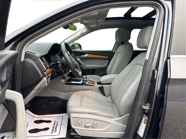 Used 2021 Audi Q5 2.0T Premium Plus w/ Premium Plus Package AWD/4WD image 10