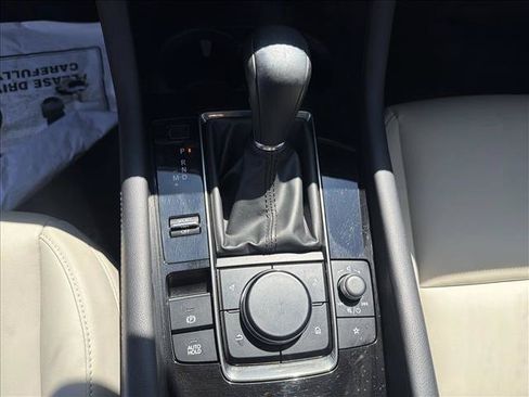 Used 2023 MAZDA MAZDA3 s FWD image 18