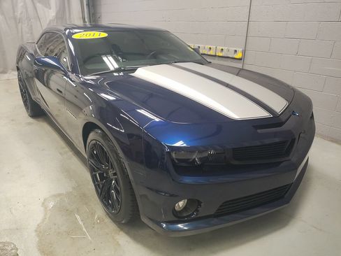 Used 2011 Chevrolet Camaro SS w/ RS Package RWD image 5