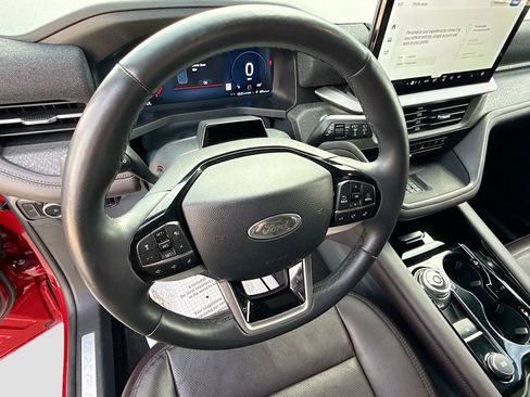 Certified 2025 Ford Explorer Platinum RWD image 41