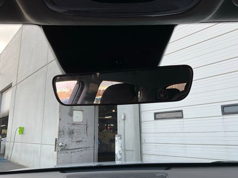 Used 2025 Hyundai Kona SEL image 18