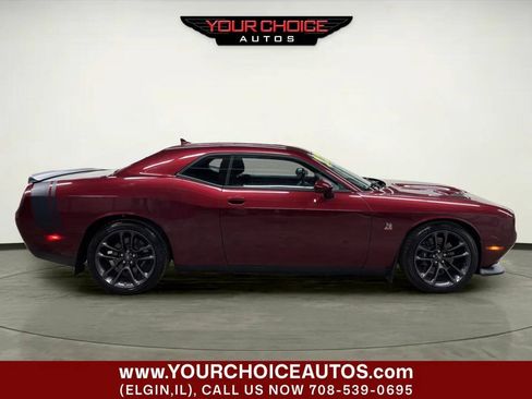Used 2022 Dodge Challenger R/T Scat Pack w/ Driver Convenience Group RWD image 9