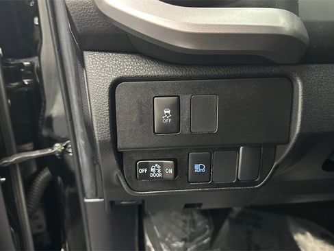 Used 2023 Toyota Tacoma SR5 image 28