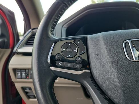 Certified 2024 Honda Odyssey Touring image 17