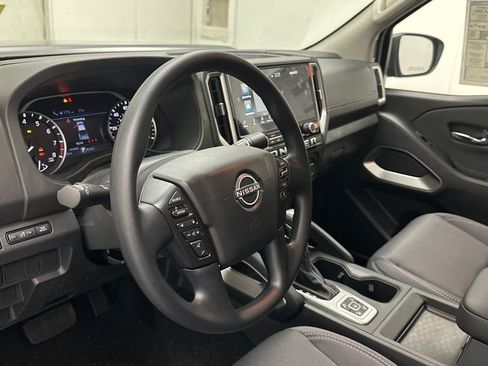 New 2026 Nissan Frontier SV w/ Tow Package AWD/4WD image 18