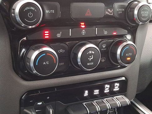 Used 2022 RAM 1500 Big Horn image 17