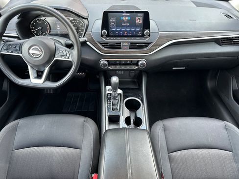 Certified 2024 Nissan Altima 2.5 SV image 13