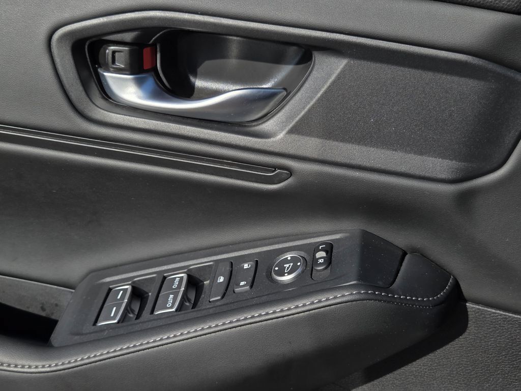 Used 2025 Honda Accord Sport image 19