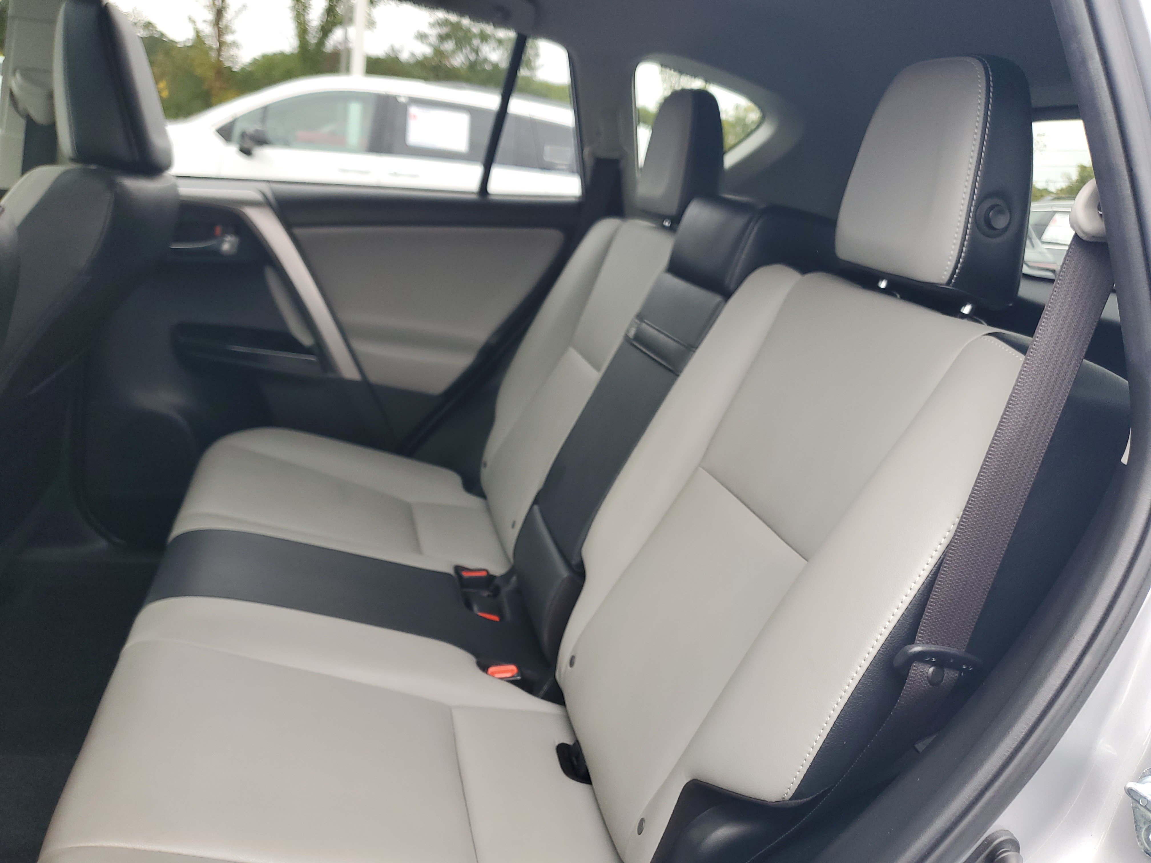 Certified 2018 Toyota RAV4 Limited w/ Advanced Technology Package AWD/4WD image 13