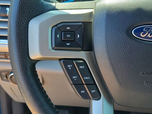 Used 2015 Ford F150 Lariat w/ Equipment Group 502A Luxury AWD/4WD image 24