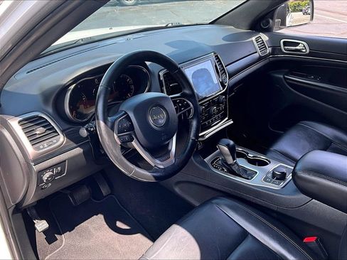 Used 2020 Jeep Grand Cherokee Limited AWD/4WD image 8