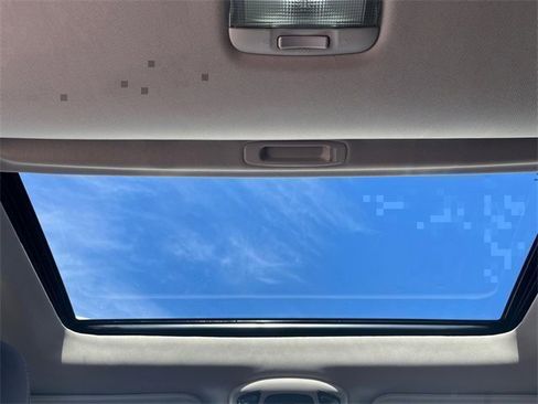 Used 2022 Subaru Outback Touring image 18