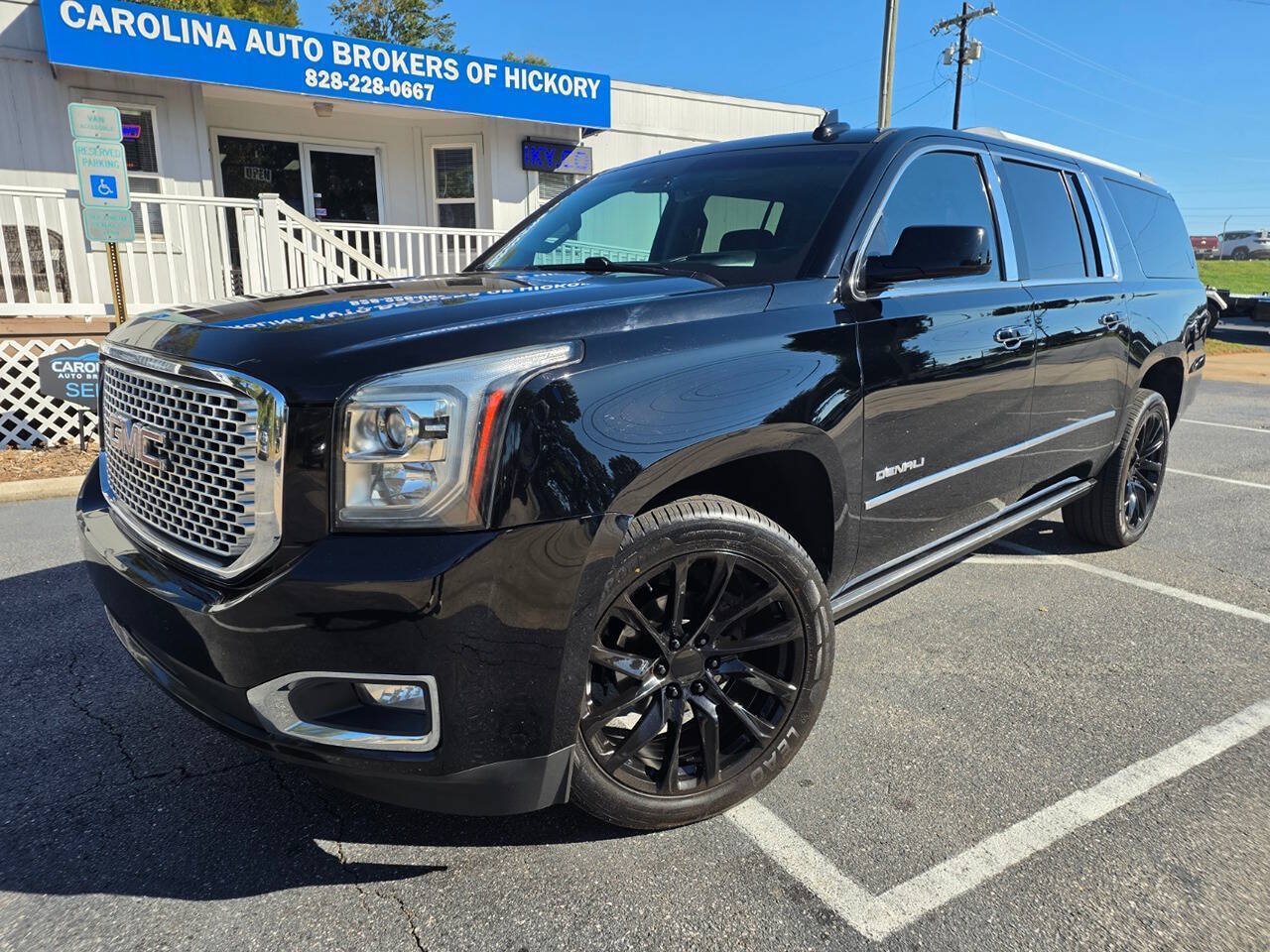 Used 2017 GMC Yukon XL Denali w/ Open Road Package RWD image 2