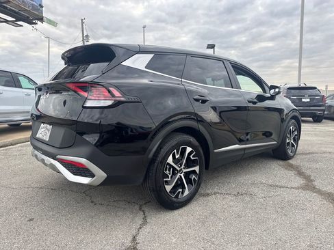 Used 2024 Kia Sportage EX image 7