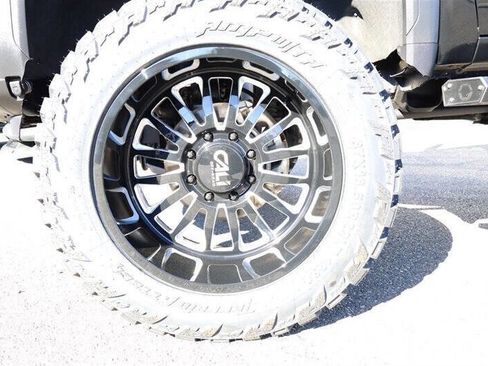 Used 2024 GMC Sierra 3500 AT4 w/ Technology Package image 10