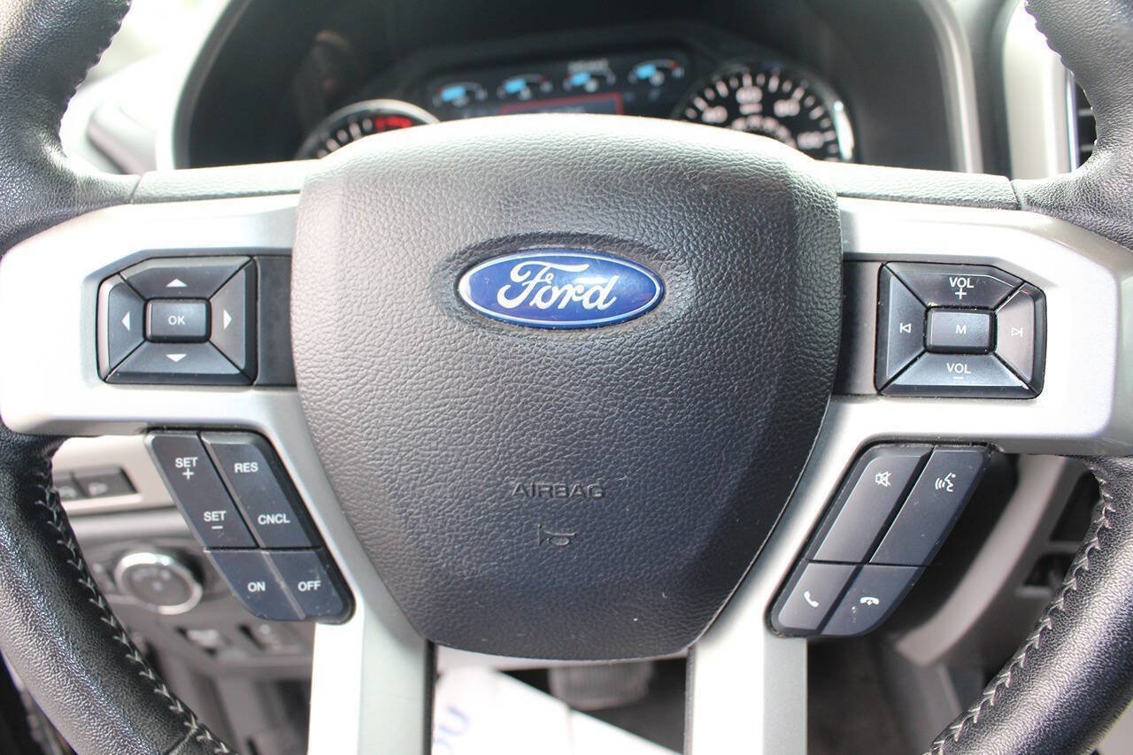 Used 2020 Ford F150 Lariat w/ Equipment Group 502A Luxury AWD/4WD image 12