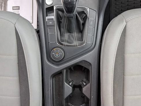 Used 2022 Volkswagen Taos SE AWD/4WD image 13