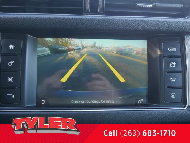 Used 2017 Jaguar XF Premium AWD/4WD image 44