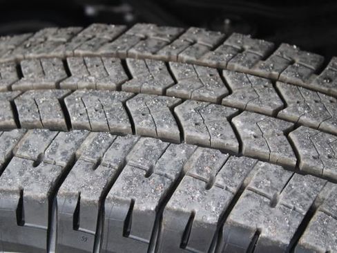 Used 2025 Chevrolet Silverado 3500 W/T image 16