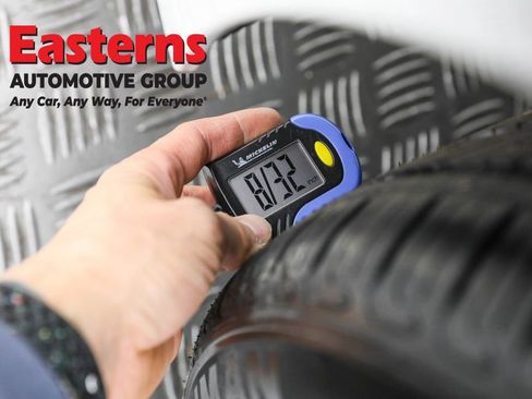 Used 2024 Toyota Camry SE image 25