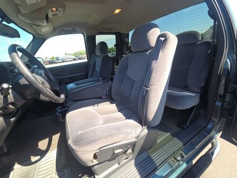 Used 2006 GMC Sierra 1500 SLE w/ Sierra Special Edition RWD image 16