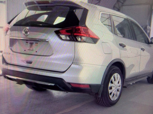 Used 2017 Nissan Rogue S FWD image 5