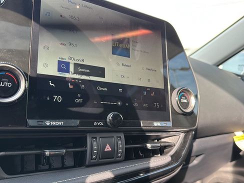 Certified 2025 Lexus NX 250 FWD w/ Towing Package (2000 Lbs) image 22