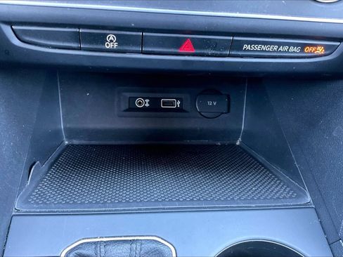 Used 2019 Volkswagen Atlas SE image 32