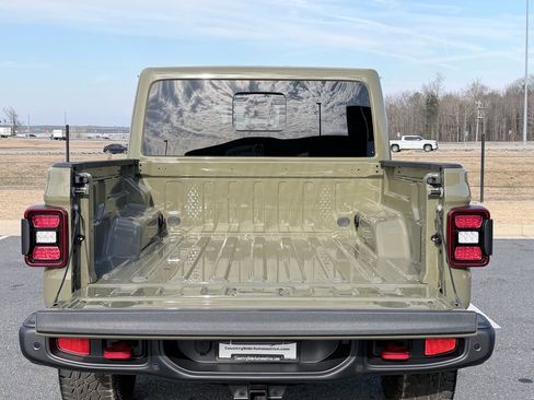 New 2026 Jeep Gladiator Rubicon image 9