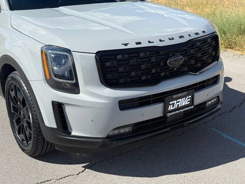 Used 2021 Kia Telluride SX w/ SX Prestige Package AWD/4WD image 3