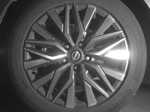 Used 2025 Nissan Altima 2.5 SV image 12