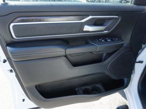 Used 2020 RAM 1500 Big Horn AWD/4WD image 14