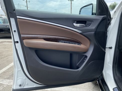 Used 2018 Acura MDX SH-AWD w/ Technology Package image 18