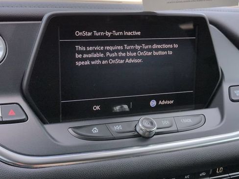 Used 2022 Chevrolet Blazer LT FWD image 16