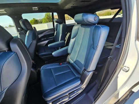 Used 2025 Cadillac Escalade IQ Sport 2 AWD/4WD image 19