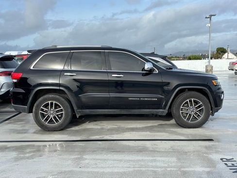 Used 2019 Jeep Grand Cherokee Limited w/ Luxury Group II image 2