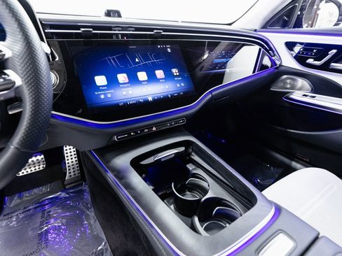 Used 2025 Mercedes-Benz E 53 AMG e 4MATIC Sedan w/ Multicontour Seating Package image 15