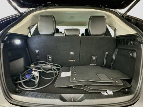 Used 2024 MAZDA CX-90 Plug-In Hybrid w/ Preferred AWD/4WD image 32