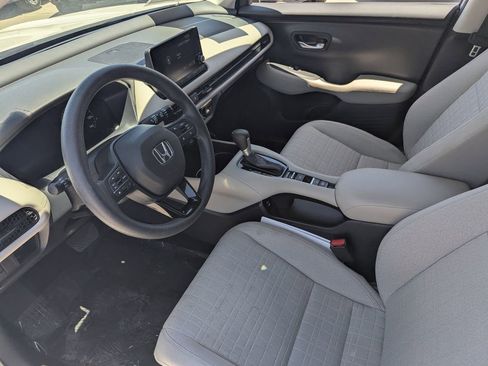 Used 2025 Honda HR-V LX image 16