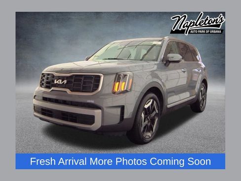 Used 2025 Kia Telluride S FWD image 1