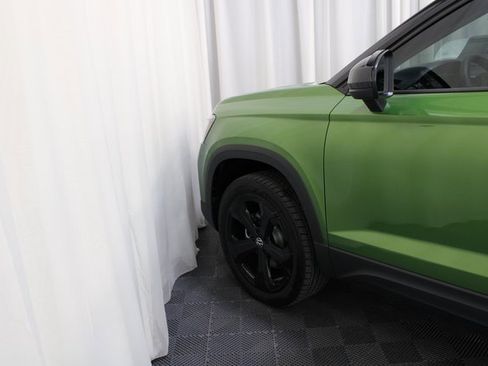 New 2025 Volkswagen Taos SE image 23