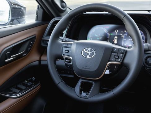 New 2026 Toyota Crown Signia AWD/4WD image 13