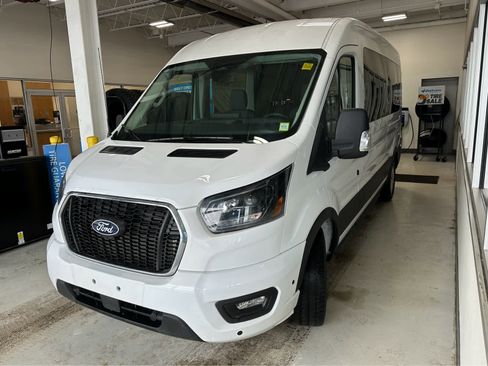 Used 2026 Ford Transit 350 XLT image 3