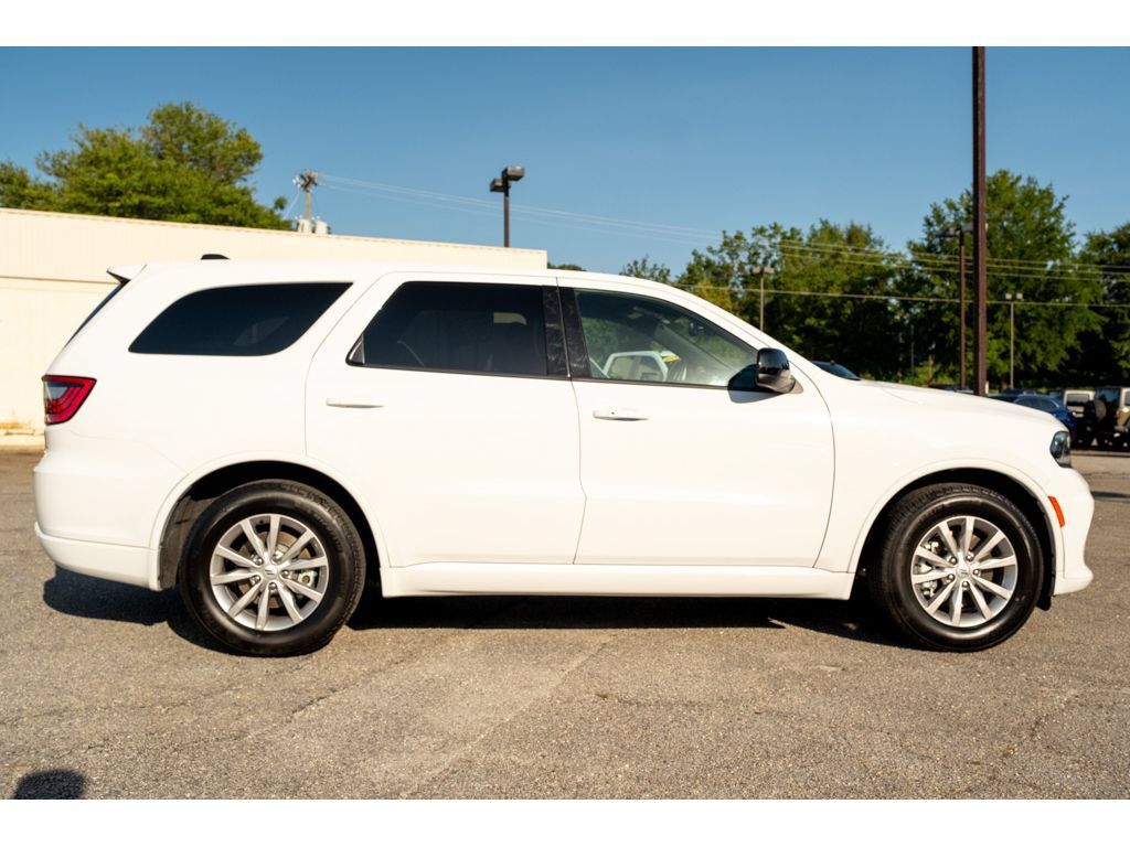 Used 2025 Dodge Durango GT RWD image 9