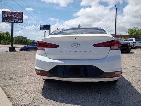Used 2020 Hyundai Elantra Value Edition FWD image 4