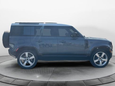 New 2026 Land Rover Defender 110 X-Dynamic SE AWD/4WD image 8
