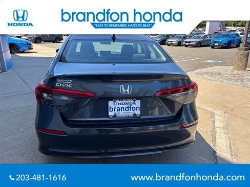 Used 2023 Honda Civic EX image 5
