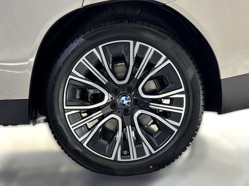 New 2026 BMW X3 xDrive30 w/ Premium Package AWD/4WD image 12