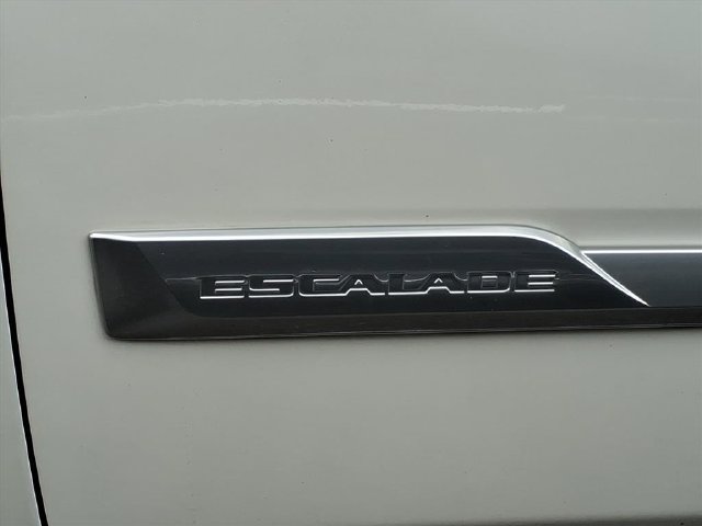 Used 2020 Cadillac Escalade ESV Premium Luxury AWD/4WD image 12